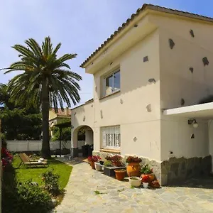  Chalet Global María